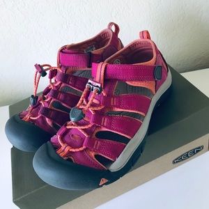 💦KEEN water shoes